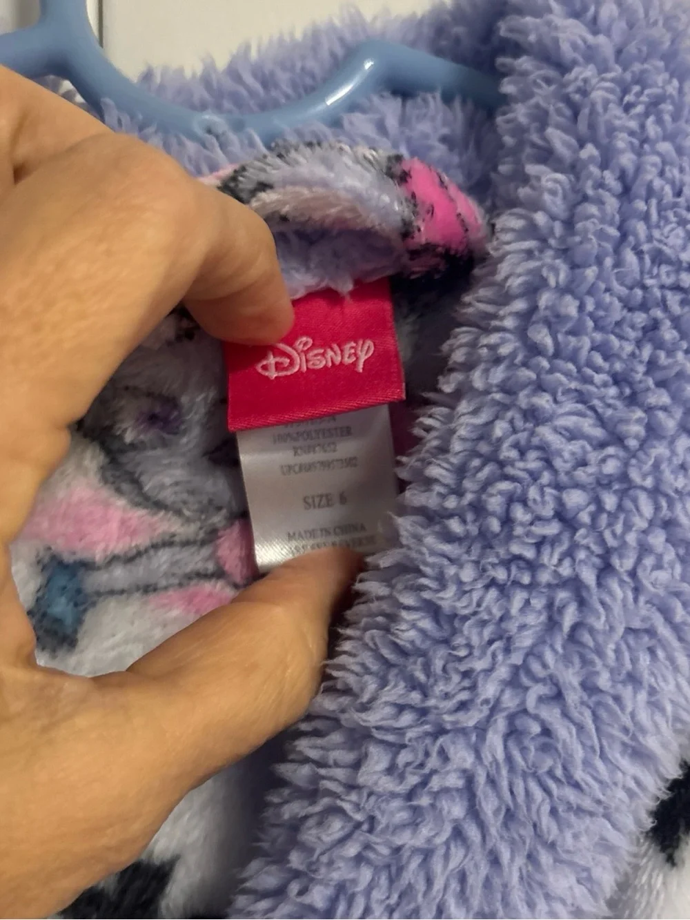 Disney Vampirina Cozy Bathrobe for Girls Size 6. Soft Plush Fleece